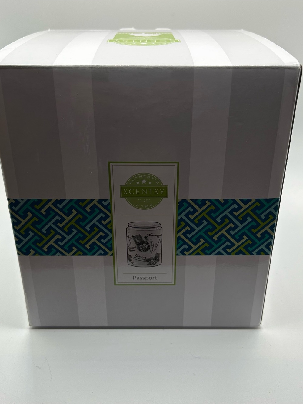 Scentsy passport wax warmer new in box